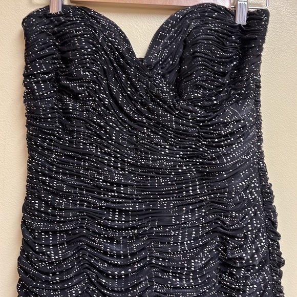 Vicki Tiel Formal Dress - Picture 3 of 5